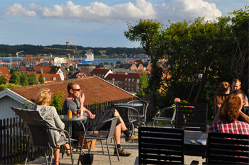 Billig overnatning i Svendborg bo på Udsigten med den skønne terasse